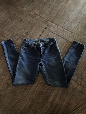 WHBM 6R SKINNY LEG DARK BLUE JEAN BUNDLE2SAVE